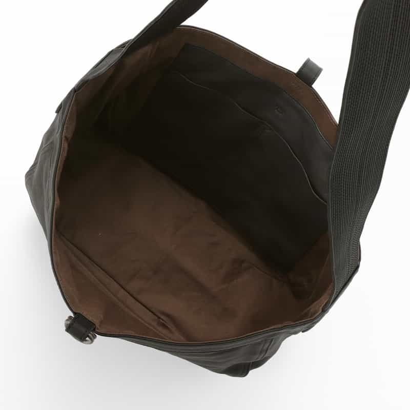 T.T T.T＜ティー ティー＞ ホースレザーショルダーバッグ"NEWSBOY" BLACK