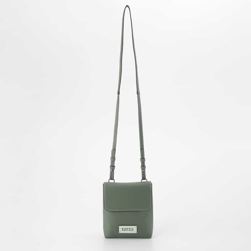 BARNEYS NEW YORK ロゴ入りミニショルダーバッグ GREEN