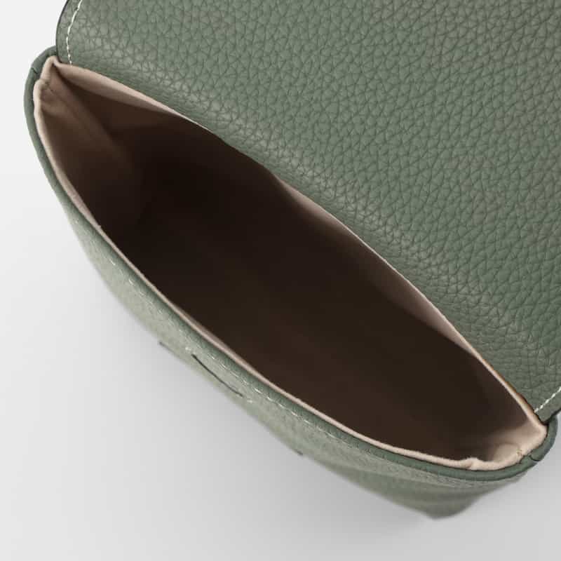 BARNEYS NEW YORK ロゴ入りミニショルダーバッグ GREEN