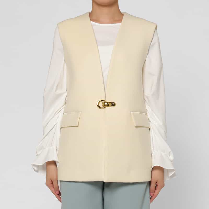 BARNEYS NEW YORK メタルパーツデザイン ジレ OFF WHITE