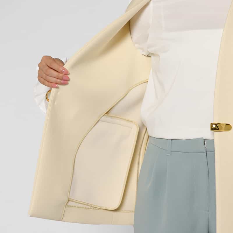 BARNEYS NEW YORK メタルパーツデザイン ジレ OFF WHITE