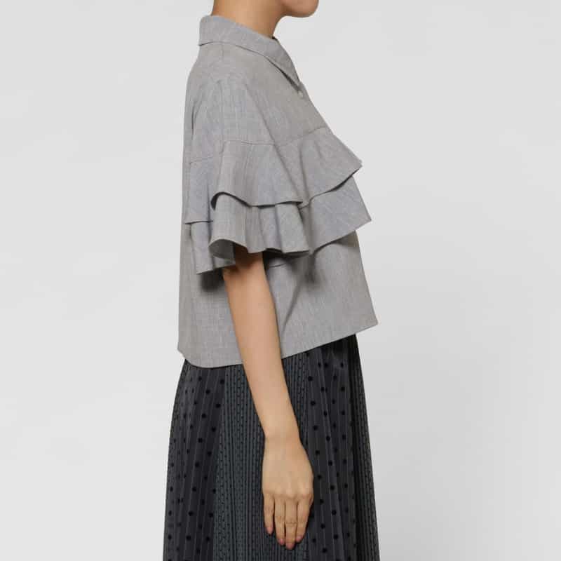 BARNEYS NEW YORK ウォッシャブル リネンライク ラッフルブラウス NAVY