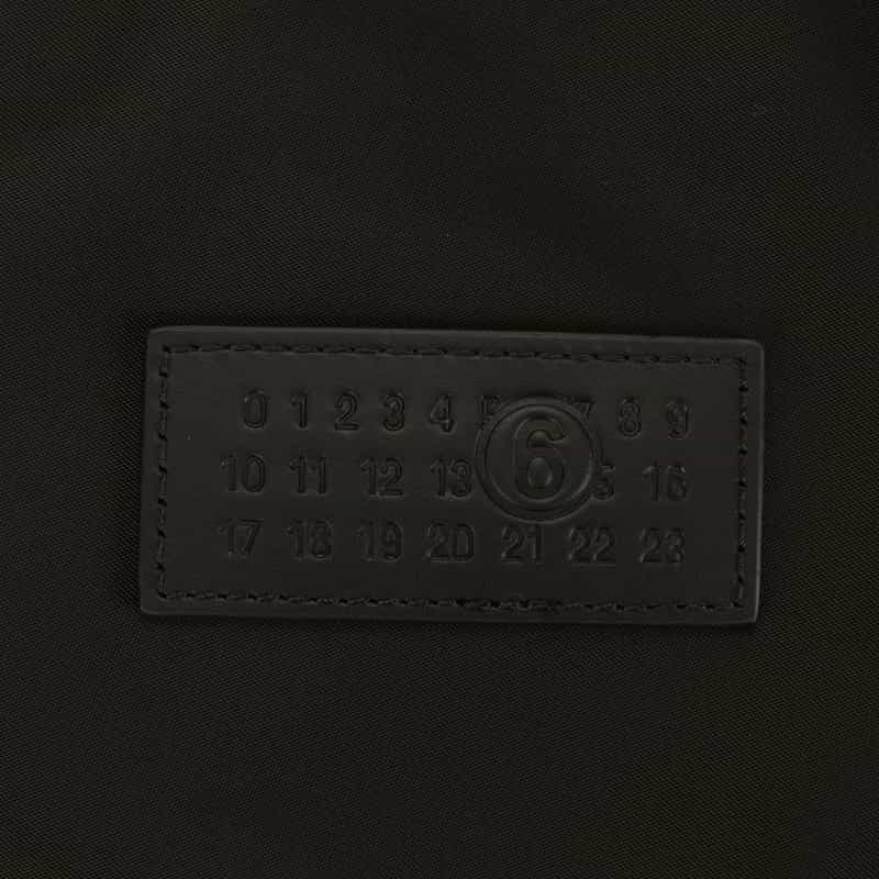 MM6 MAISON MARGIELA MM6 MAISON MARGIELA＜エムエム6 メゾン マルジェラ＞ ナイロンバックパック BLACK