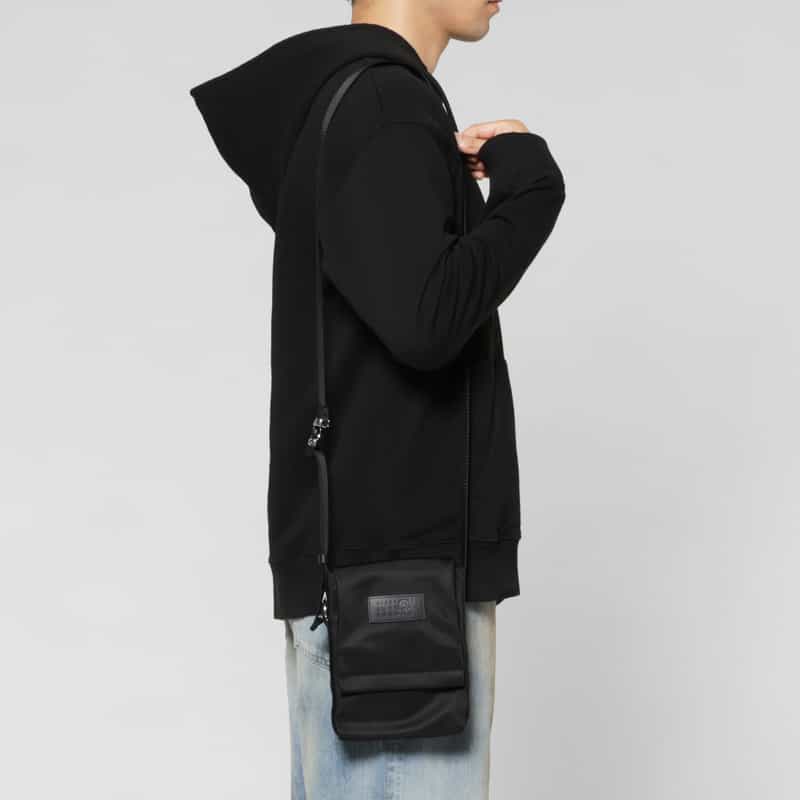 MM6 MAISON MARGIELA MM6 MAISON MARGIELA＜エムエム6 メゾン マルジェラ＞ ショルダーバッグ BLACK