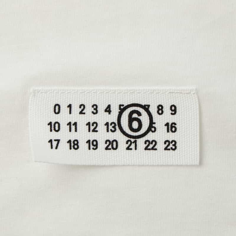 MM6 MAISON MARGIELA MM6 MAISON MARGIELA＜エムエム6 メゾン マルジェラ＞ ロゴパッチ付きTシャツ WHITE