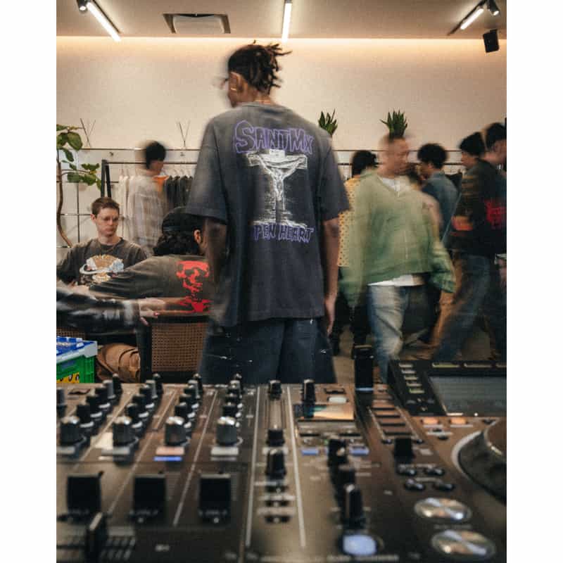 SAINT MXXXXXX SAINT MXXXXXX＜セント マイケル＞ ヴィンテージ加工グラフィックTシャツ BLACK