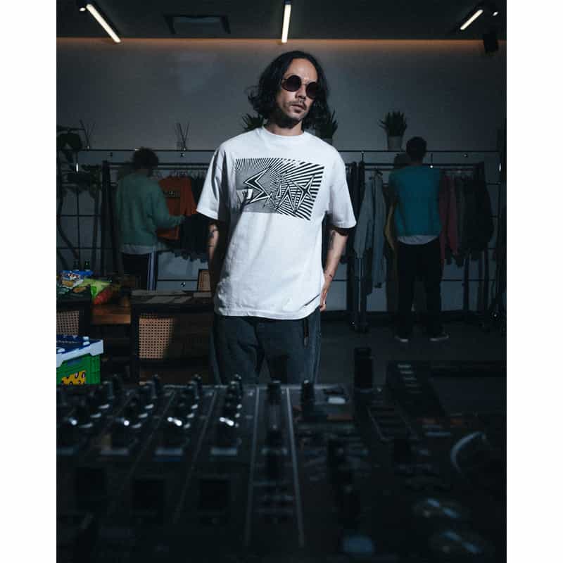 SAINT MXXXXXX＜セント マイケル＞ ヴィンテージ加工グラフィックTシャツ