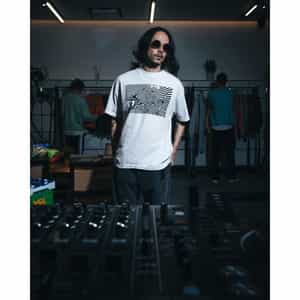 SAINT MXXXXXX＜セント マイケル＞ ヴィンテージ加工グラフィックTシャツ