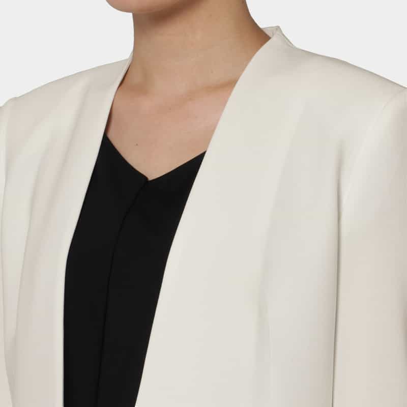 BARNEYS NEW YORK セットアップ ウォッシャブル ストレッチノーカラージャケット WHITE