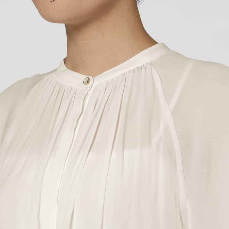 BARNEYS NEW YORK ウォッシャブル シアー素材ギャザーラグランブラウス WHITE