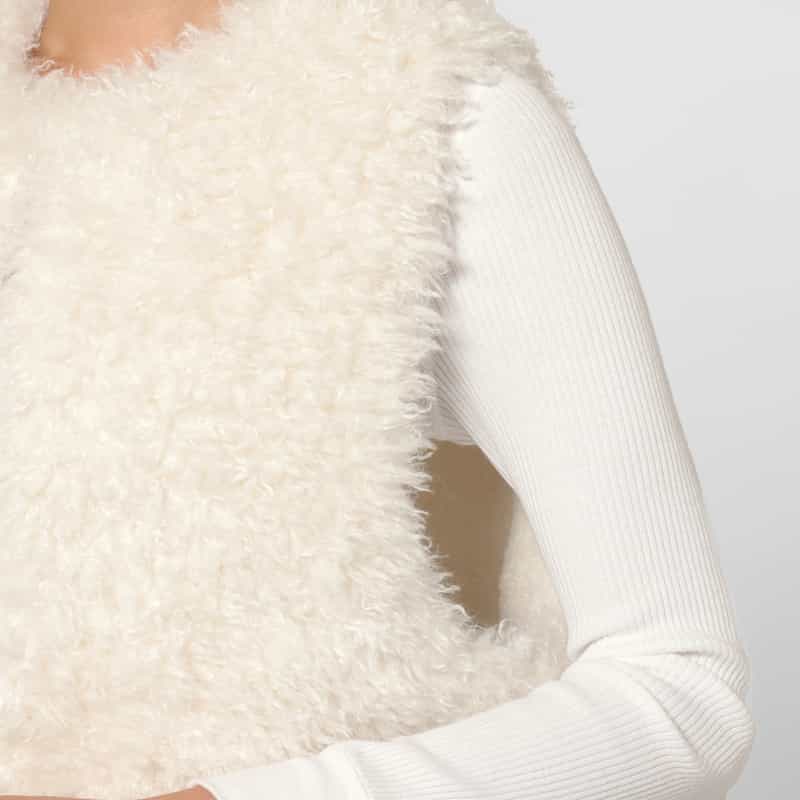BARNEYS NEW YORK ボア素材 ショートジレ WHITE