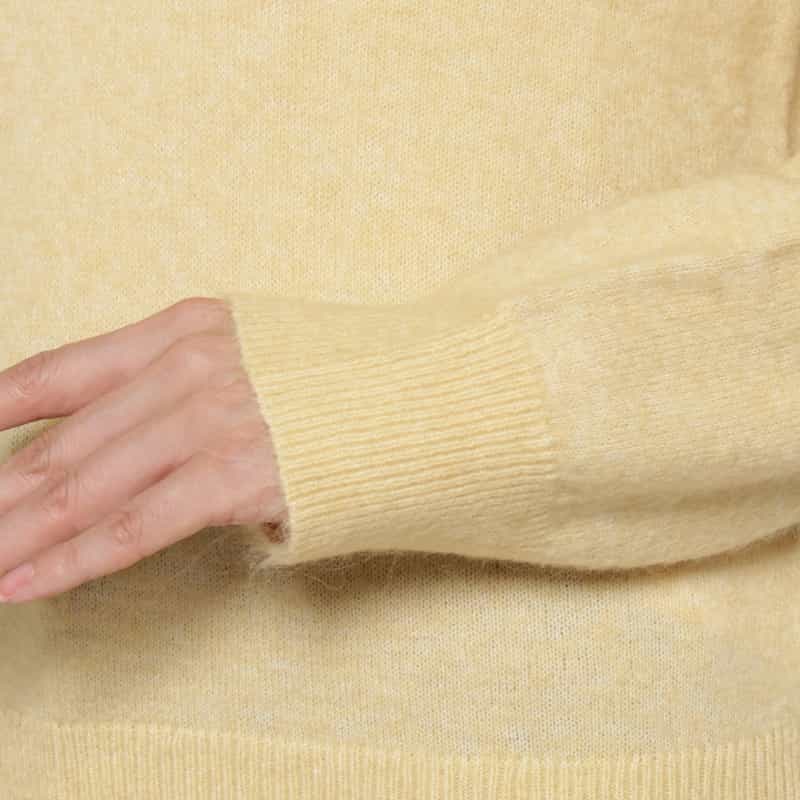 ATELIER EDITION ATELIER EDITION ＜アトリエ エディション＞ ビーズロゴ刺繍襟付きニットプルオーバー YELLOW