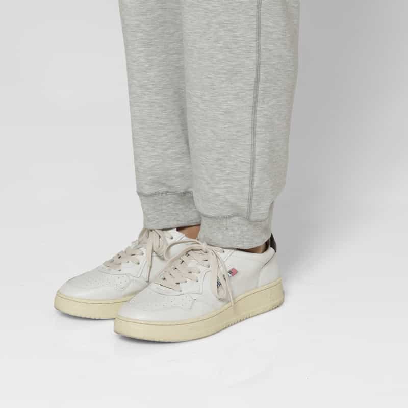 BARNEYS NEW YORK セットアップ テンセル素材スウェットパンツ GRAY