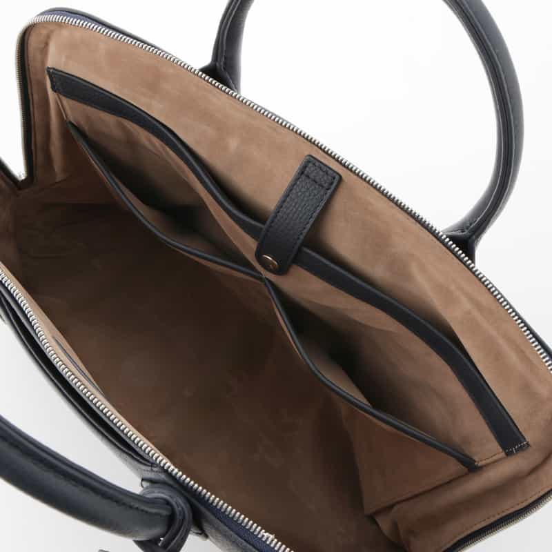 BARNEYS NEW YORK シュリンクレザーブリーフケース NAVY