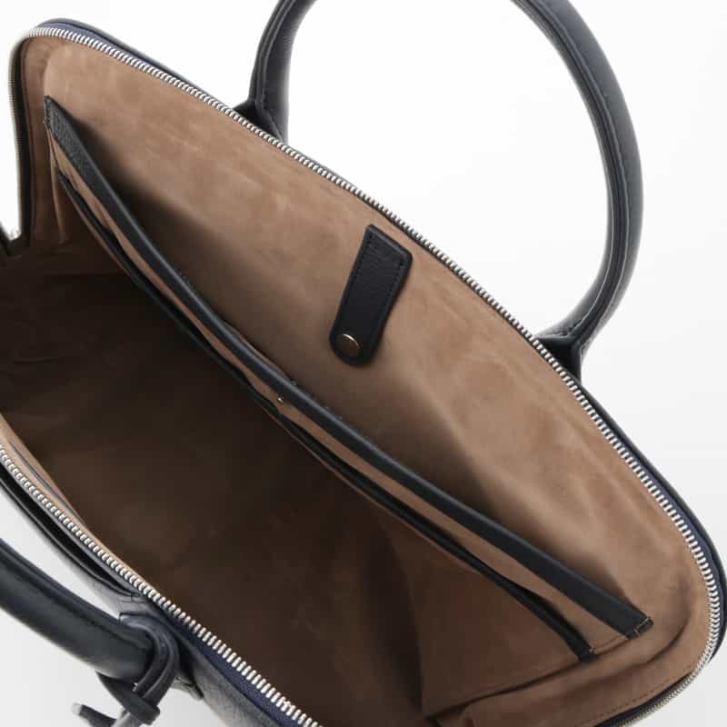 BARNEYS NEW YORK シュリンクレザーブリーフケース NAVY