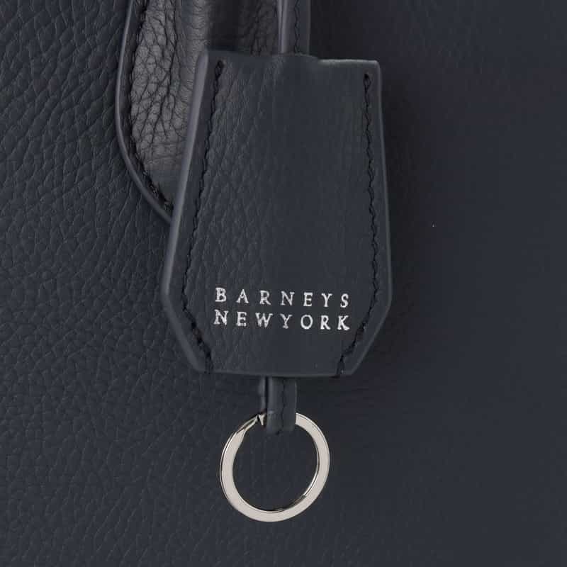 BARNEYS NEW YORK シュリンクレザーブリーフケース NAVY