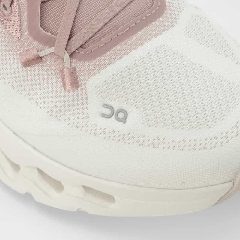 ON ON ＜オン＞ スニーカー "Cloudtilt" LIGHT PINK