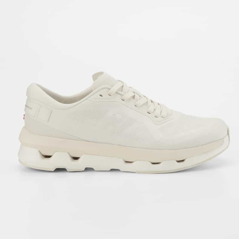 ON ON ＜オン＞ スニーカー "CLOUDZONE" IVORY