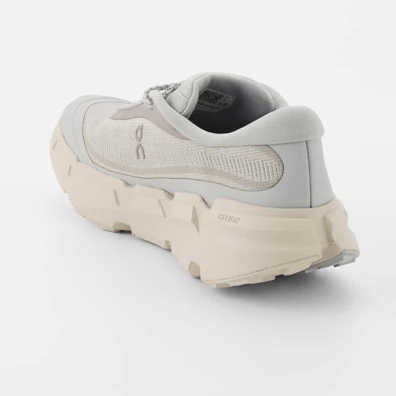 ON ON ＜オン＞ スニーカー "CLOUDSOMA" IVORY