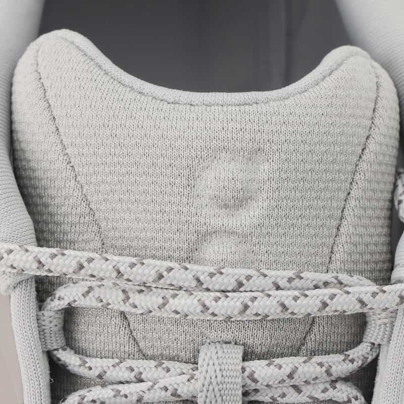 ON ON ＜オン＞ スニーカー "CLOUDSOMA" IVORY