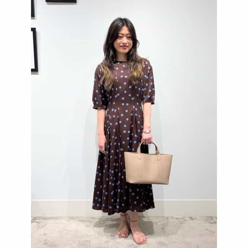 BARNEYS NEW YORK スエードライク ドット柄フレアドレス BROWN