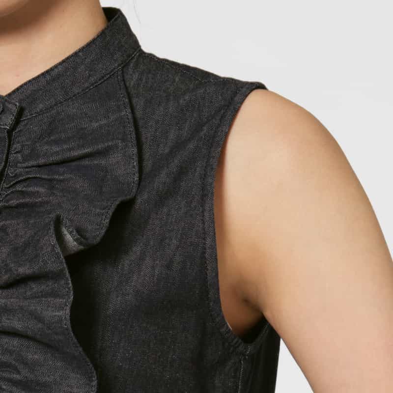 BARNEYS NEW YORK セットアップ ウォッシャブル デニム素材ラッフルデザインバンドカラーブラウス NAVY