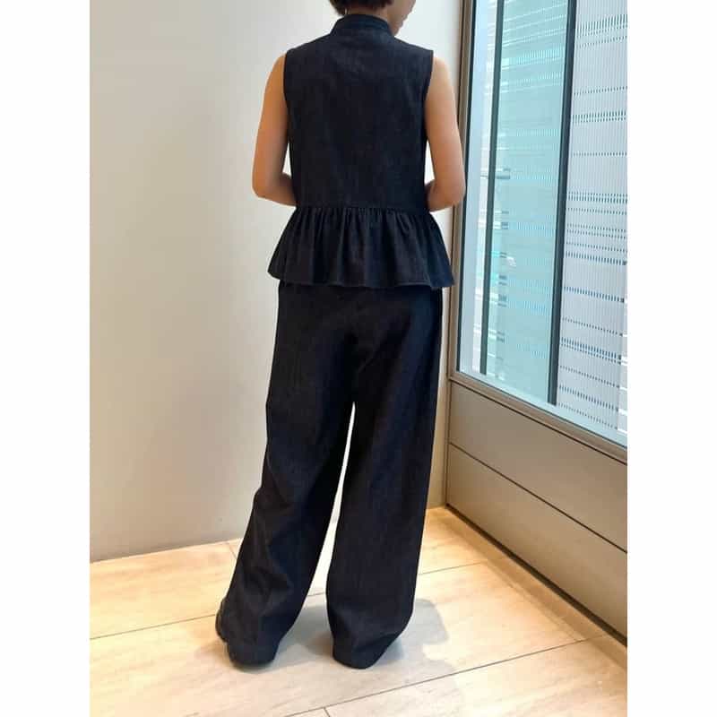 BARNEYS NEW YORK セットアップ ウォッシャブル デニム素材ラッフルデザインバンドカラーブラウス NAVY