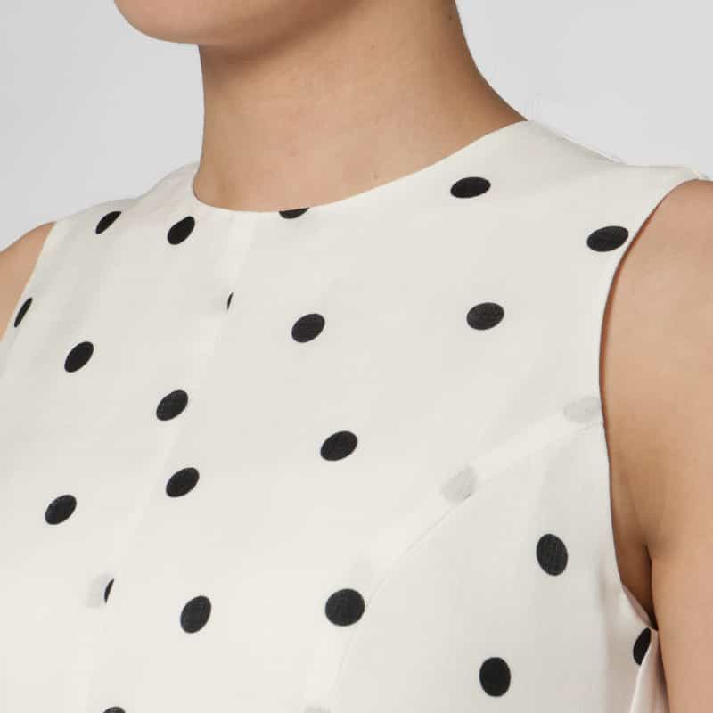 BARNEYS NEW YORK セットアップ ウォッシャブル リネンライク ドット柄ペプラムヘムブラウス WHITE