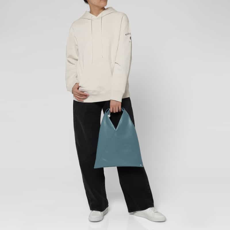 MM6 MAISON MARGIELA MM6 MAISON MARGIELA ＜エムエム6 メゾン マルジェラ＞ レザーハンドバッグ “JAPANESE“ BLUE