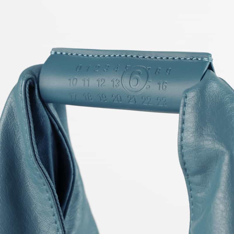 MM6 MAISON MARGIELA MM6 MAISON MARGIELA ＜エムエム6 メゾン マルジェラ＞ レザーハンドバッグ “JAPANESE“ BLUE