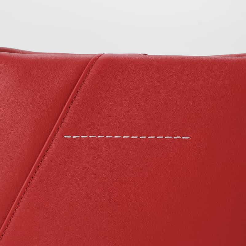 MM6 MAISON MARGIELA MM6 MAISON MARGIELA＜エムエム6 メゾン マルジェラ＞ レザーショルダーバッグ RED