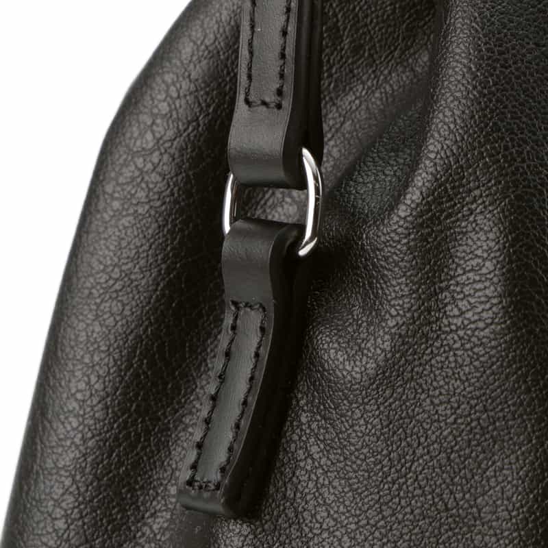 MM6 MAISON MARGIELA MM6 MAISON MARGIELA ＜エムエム6 メゾン マルジェラ＞ レザークロスボディバッグ “JAPANESE“ BLACK