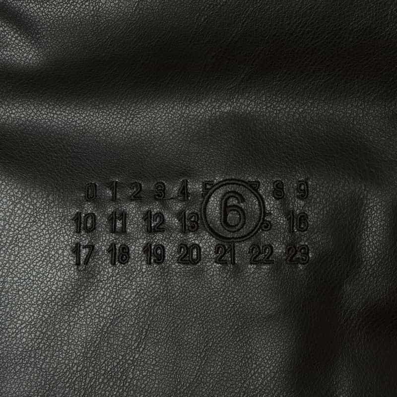 MM6 MAISON MARGIELA MM6 MAISON MARGIELA ＜エムエム6 メゾン マルジェラ＞ ダウンジャケット BLACK