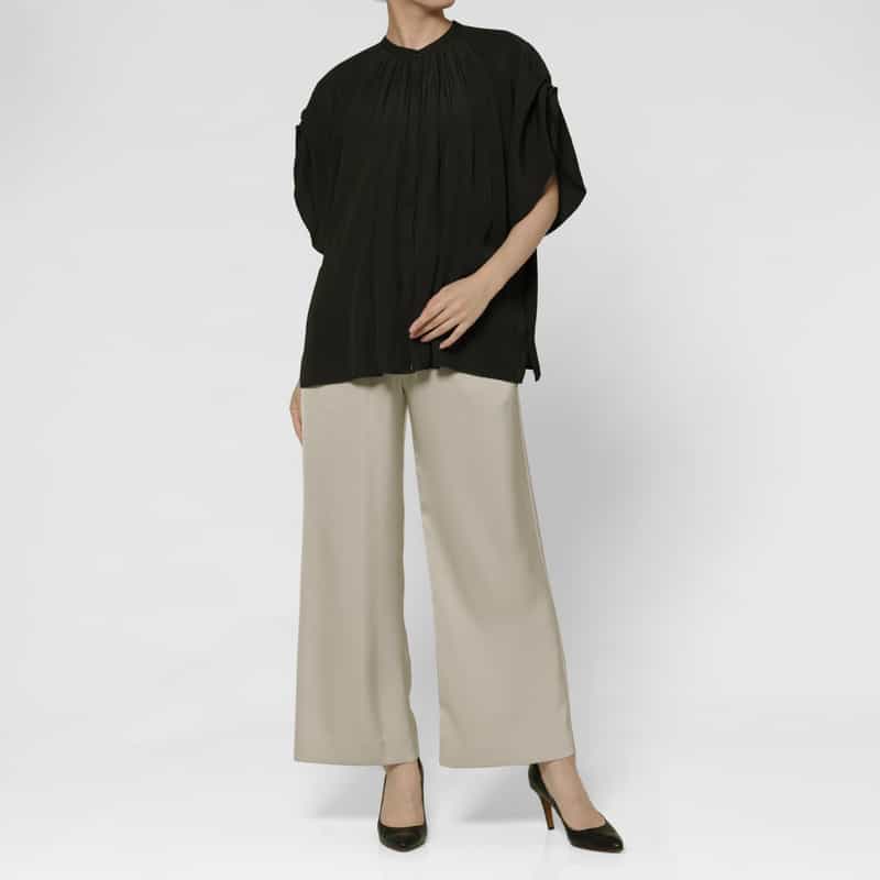 BARNEYS NEW YORK ウォッシャブル 接触冷感シャイニー素材 ワイドパンツ GRAY BEIGE