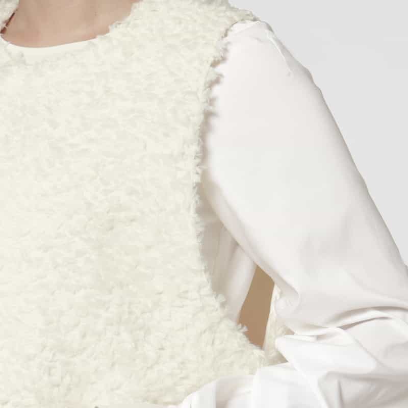 BARNEYS NEW YORK ウォッシャブル プードルライクファー ショートジレ IVORY