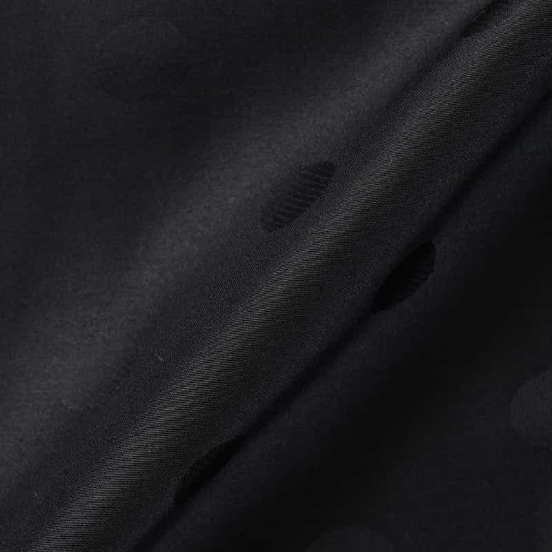 BARNEYS NEW YORK ウォッシャブル シアー素材ドット柄ラッフルデザインバンドカラー ロングスリーブブラウス BLACK
