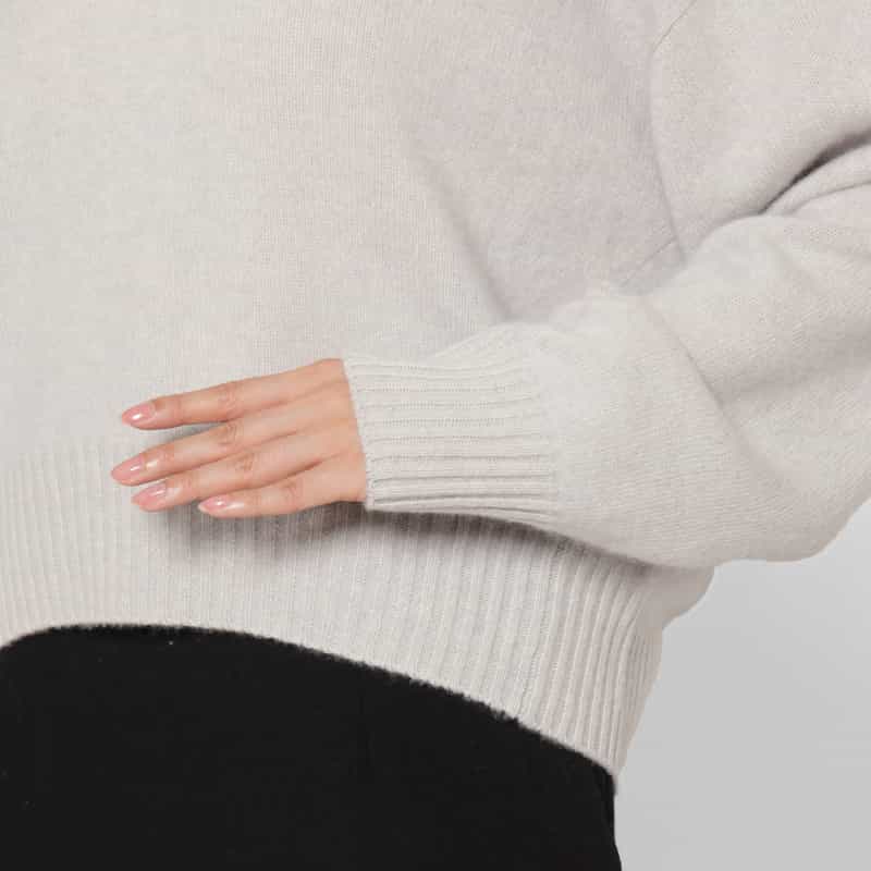 BARNEYS NEW YORK Vネック カシミヤニットプルオーバー（ロロ・ピアーナ社製カシミヤ使用） LIGHT GRAY