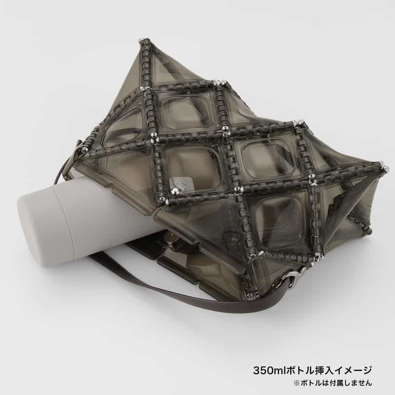 52 BY HIKARUMATSUMURA 52 BY HIKARUMATSUMURA ＜ゴジュウニ バイ ヒカルマツムラ＞ ショルダーバッグ "DIMPLE SHOULDER" GRAY