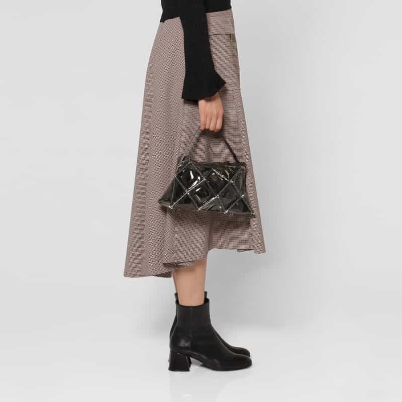 52 BY HIKARUMATSUMURA 52 BY HIKARUMATSUMURA ＜ゴジュウニ バイ ヒカルマツムラ＞ ショルダーバッグ "DIMPLE SHOULDER" GRAY