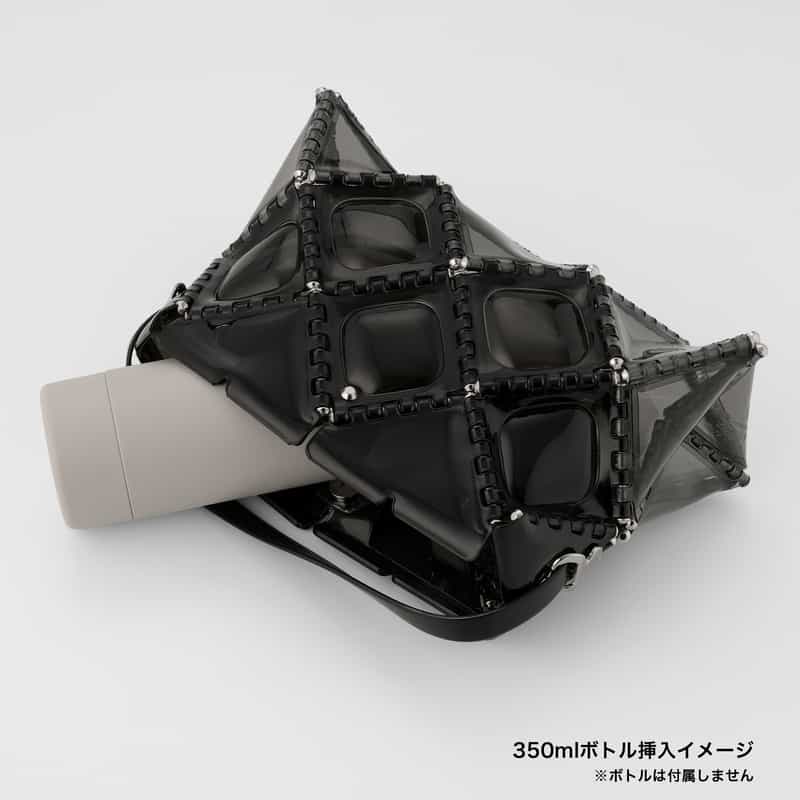 52 BY HIKARUMATSUMURA 52 BY HIKARUMATSUMURA ＜ゴジュウニ バイ ヒカルマツムラ＞ バーニーズ　ニューヨーク限定ショルダーバッグ "DIMPLE" BLACK