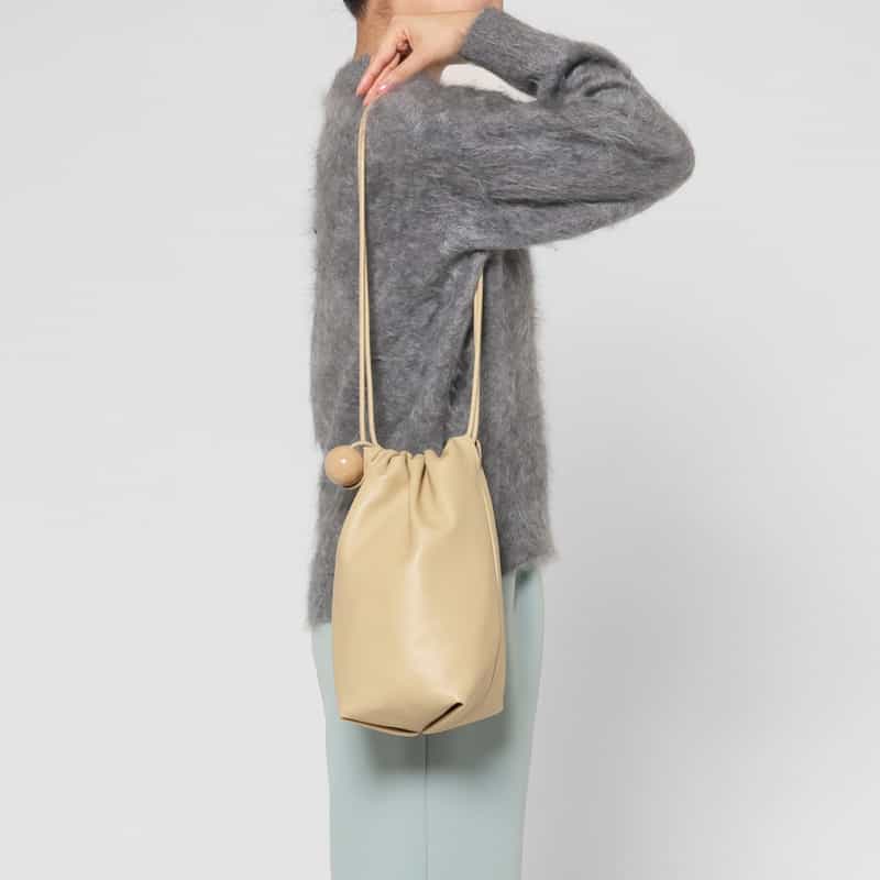 BUCKET BAGGAGE BUCKET BAGGAGE ＜バケット バゲージ＞ ショルダーバッグ BEIGE