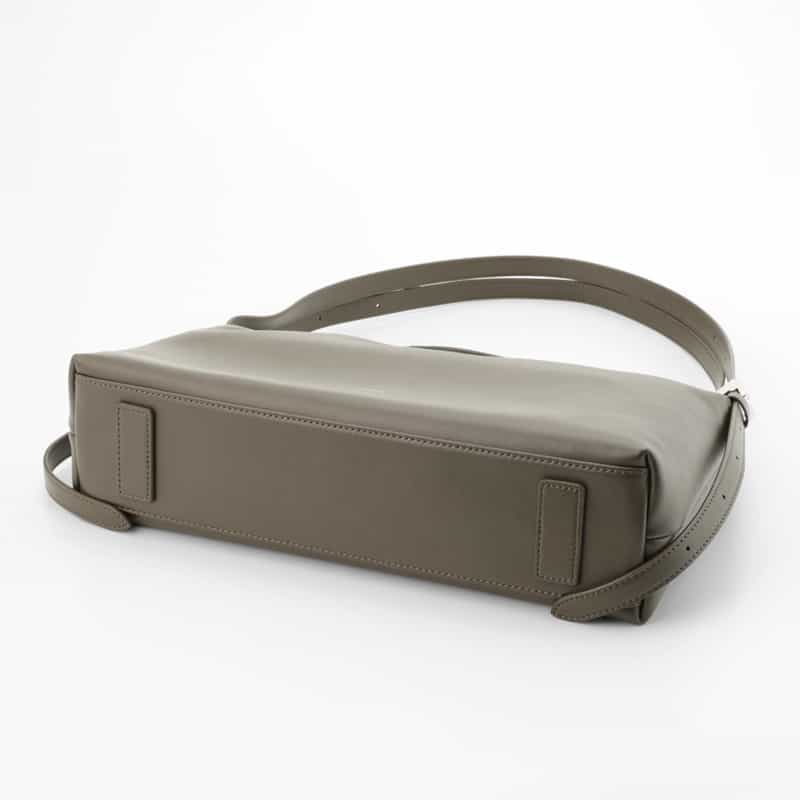 SARTU SARTU ＜サルトゥ＞ ショルダーバッグ “UYE“ KHAKI