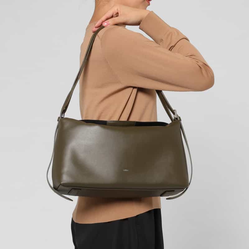 SARTU SARTU ＜サルトゥ＞ ショルダーバッグ “UYE“ KHAKI