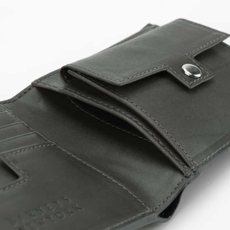 BARNEYS NEW YORK バケッタレザー2つ折りウォレット GRAY
