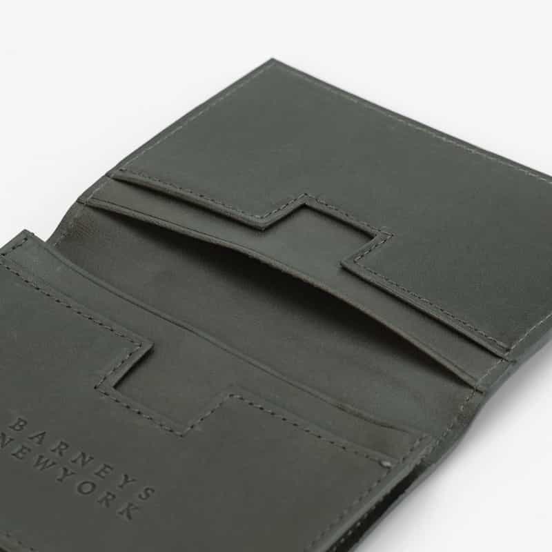 BARNEYS NEW YORK バケッタレザーカードケース GRAY