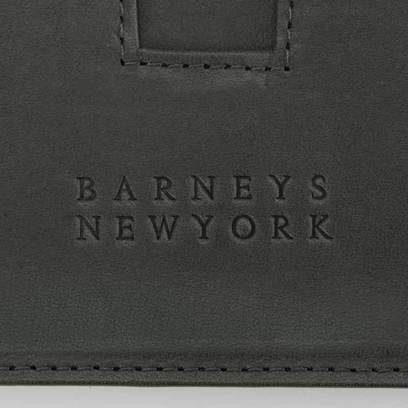 BARNEYS NEW YORK バケッタレザーカードケース GRAY