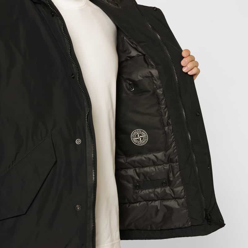 STONE ISLAND STONE ISLAND ＜ストーン アイランド＞ ショートパーカー BLACK