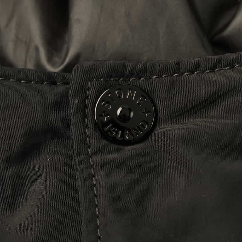 STONE ISLAND STONE ISLAND ＜ストーン アイランド＞ ショートパーカー BLACK