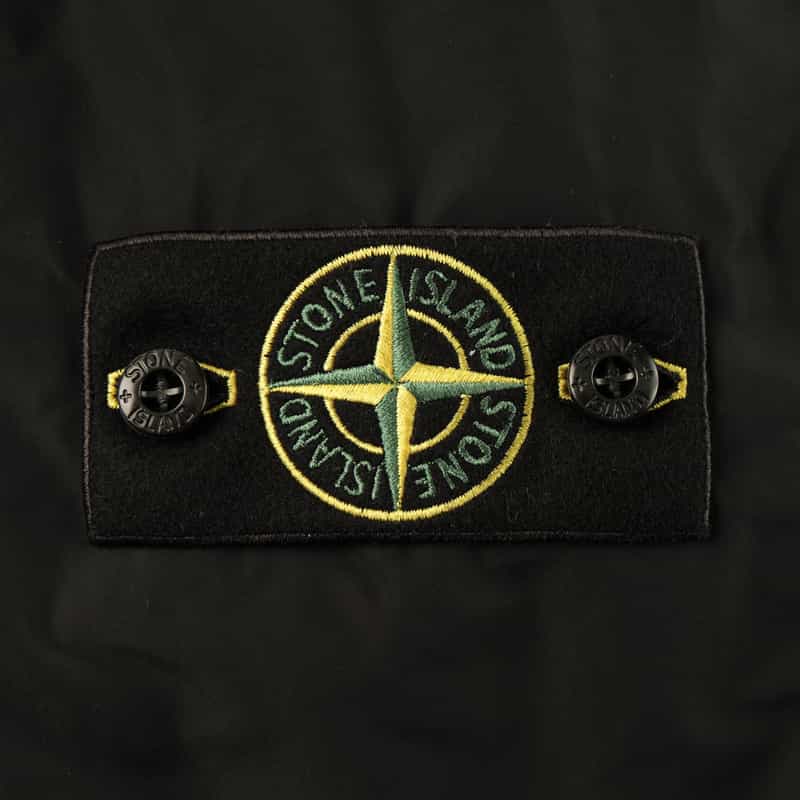 STONE ISLAND STONE ISLAND ＜ストーン アイランド＞ ショートパーカー BLACK