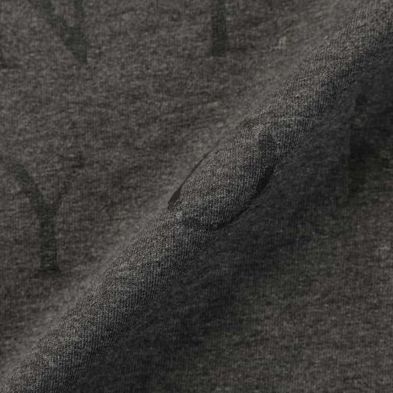 BARNEYS NEW YORK ロゴプリント入りTシャツ DARK GRAY
